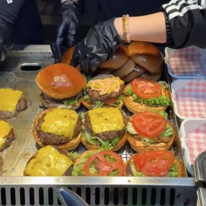 15款街头美式汉堡配方教程制作技术夜市摆摊小吃创业视频商业课程-颜夕资源网-第18张图片